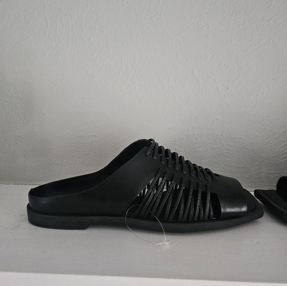 NWOT Daniella Shevel Gia Lace Flats - Picture 7 of 12